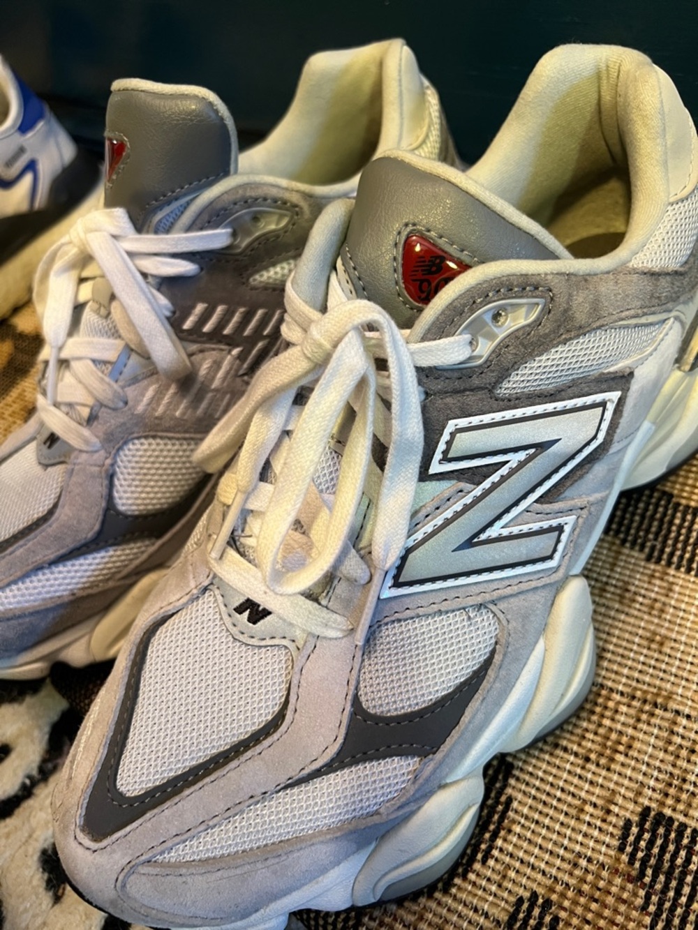 New Balance 9060 Raincloude Grey, White & Silver Sneakers Mens 8/ Womens 9.5
